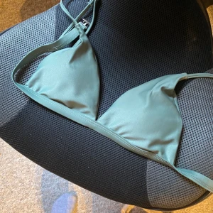 Bikini topp - Säljer min favorit bikinitopp från shien. Säljer för blivit för liten nu