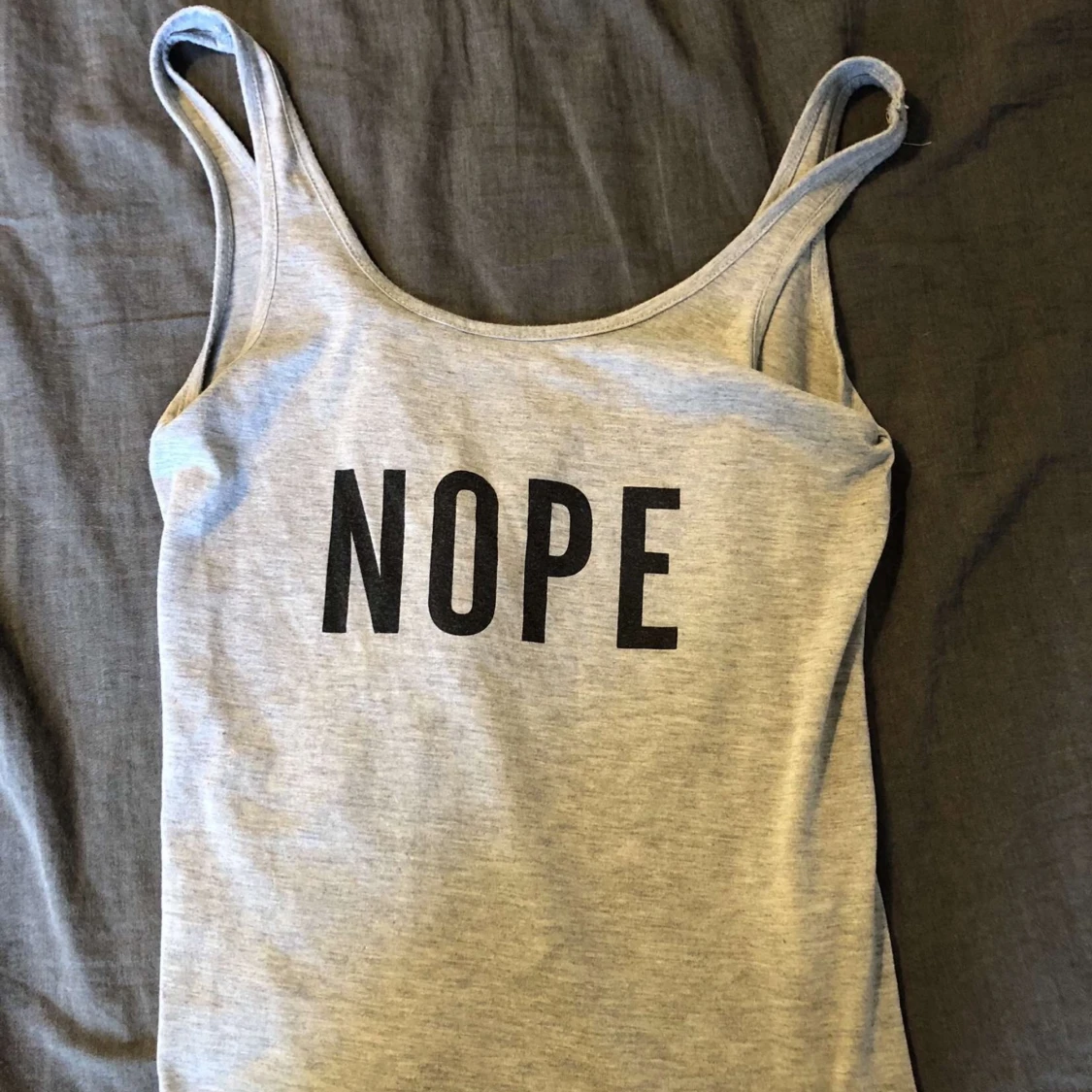 Linne från bikbok med tryck ”nope”