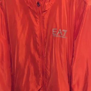 EA7 vår/höst jacka storlek M  - Skön 