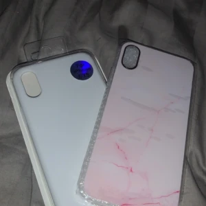 Två mobilskal iPhone X/xs - Råkade beställa till fel mobil. Säljer för 80 kr styck 💓💞  gratis frakt vid köp av båda 🤩