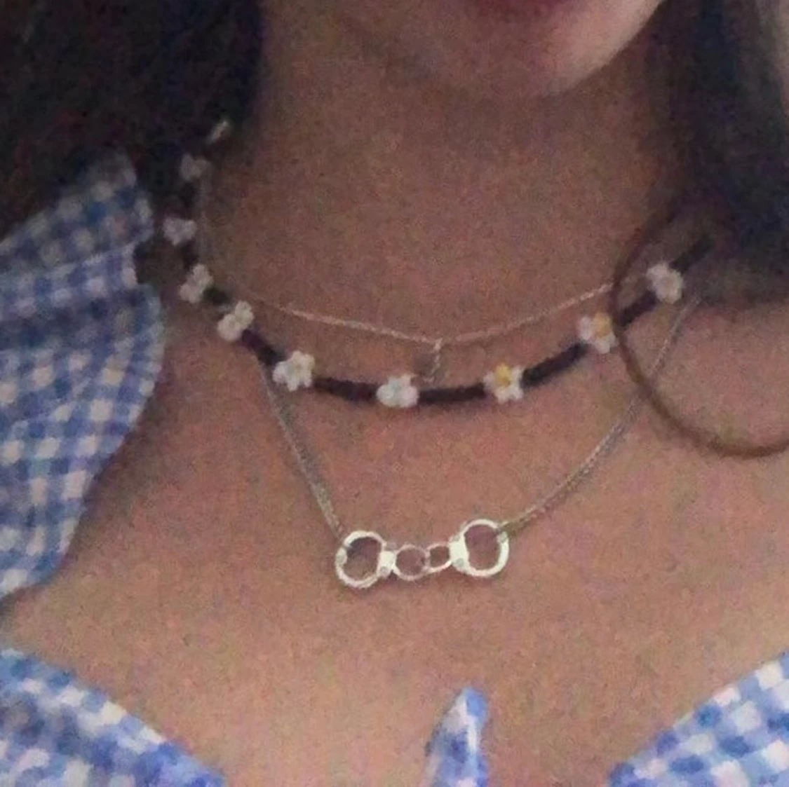 Blommigt halsband - 90