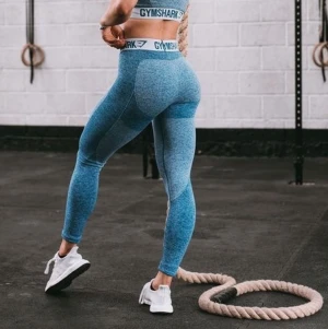 Gymshark flex tights  - Gymshark tights storlek S, men är stretchiga så passar även M! 🥰 Inte alls mycket använda, 200 kr inkl frakt 
