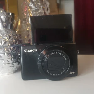 Canon g7x - Laddare och batteri ingår 