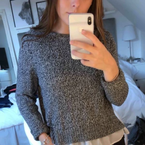  - Stickad tröja från H&M