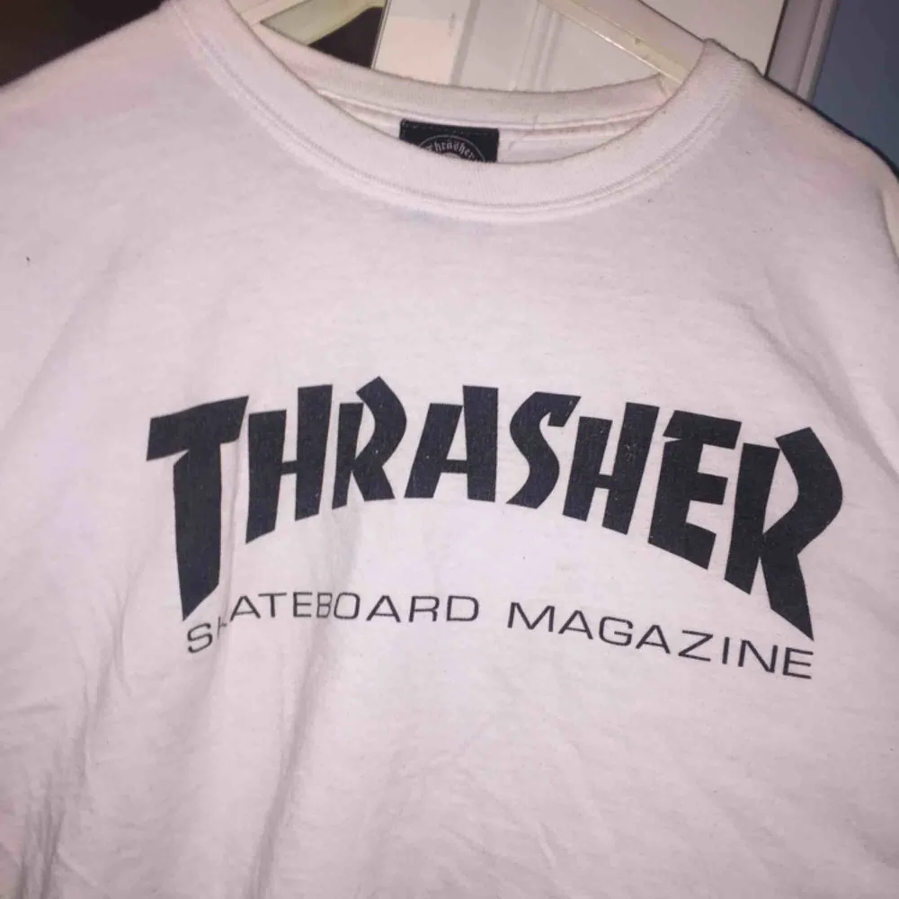 Thrasher tröja långärmad  storlek Medium , den är fläckfri och i bra skick!. Toppar.