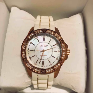  - En fin klocka från jet set. Batteri behöver bytas 