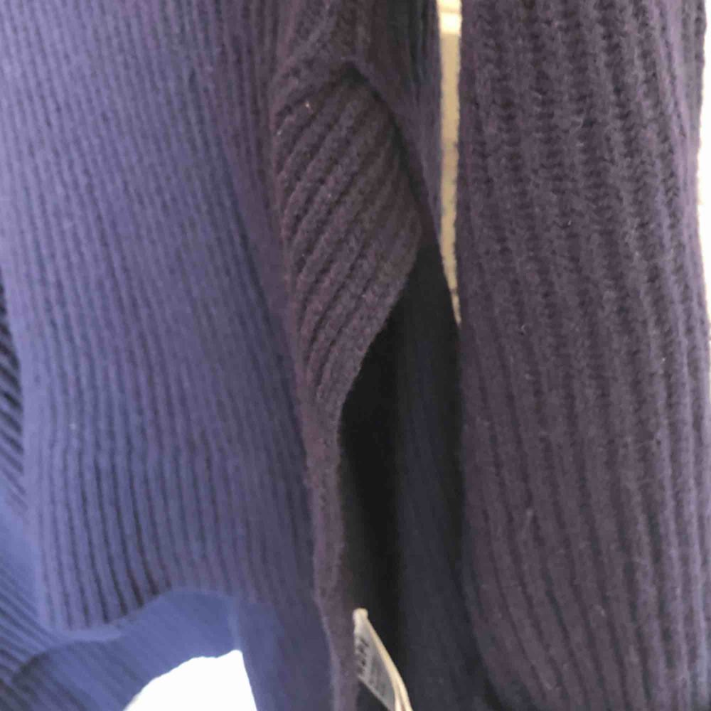 Hope moon sweater i deep navy