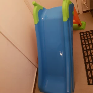  - Använd i knappt en vecka då min son inte hade något intresse av den, med andra ord är den som helt ny.