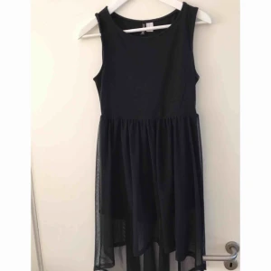  - Klänning i fint skick. 