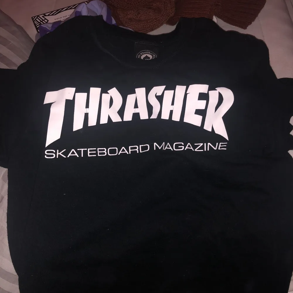 snygg thrasher t-shirt😚. T-shirts.