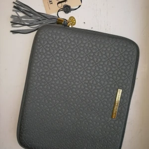 IPad case - Oanvänd. Obruten förpackning. 