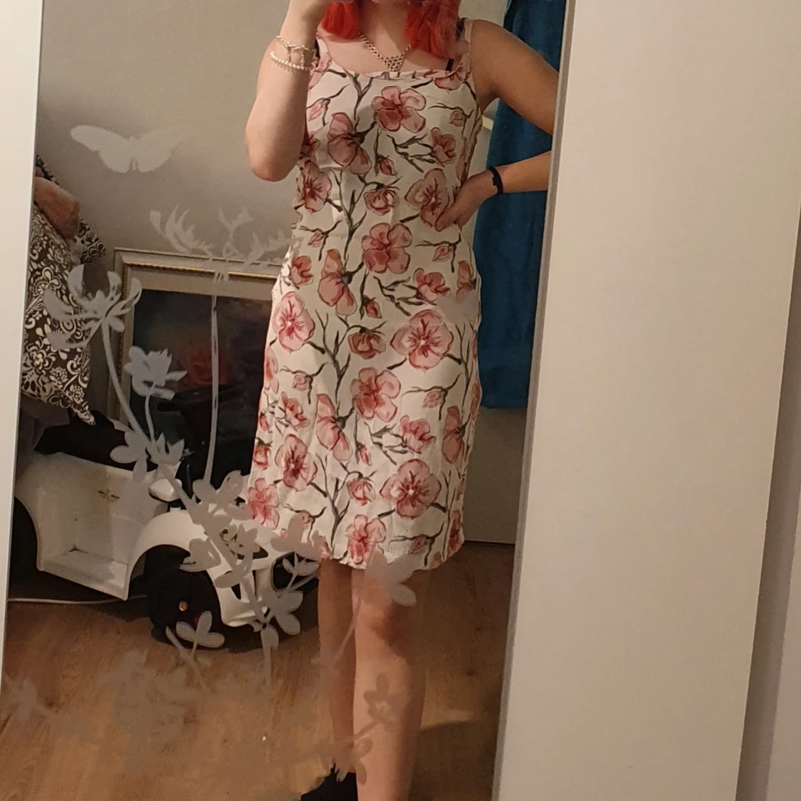 Blommig klänning  - 90