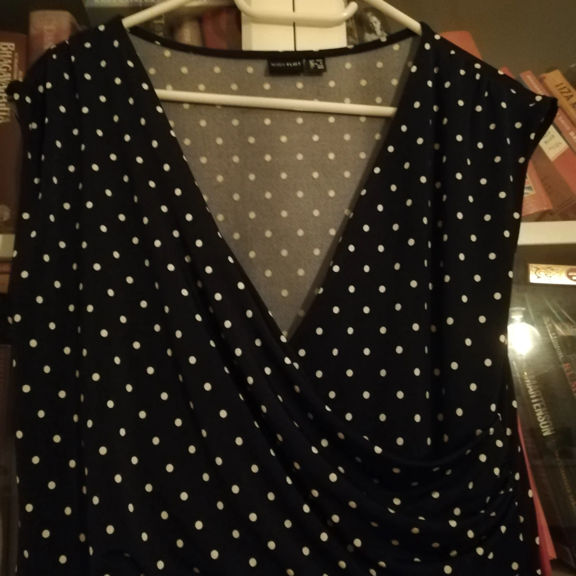 Prickig klänning - 91