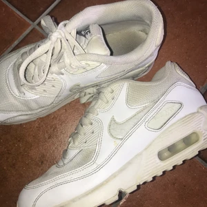 Nike air Max 90 stl 36,5 - Bus startar från 100kr