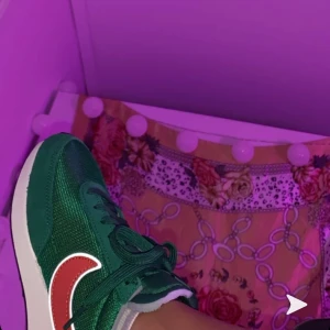 Tailwind 79 X stranger things - Tailwind 79 x stranger things. Helt nya, aldrig använda. Storlek 38.5. Väldigt unika. Limited edition. 