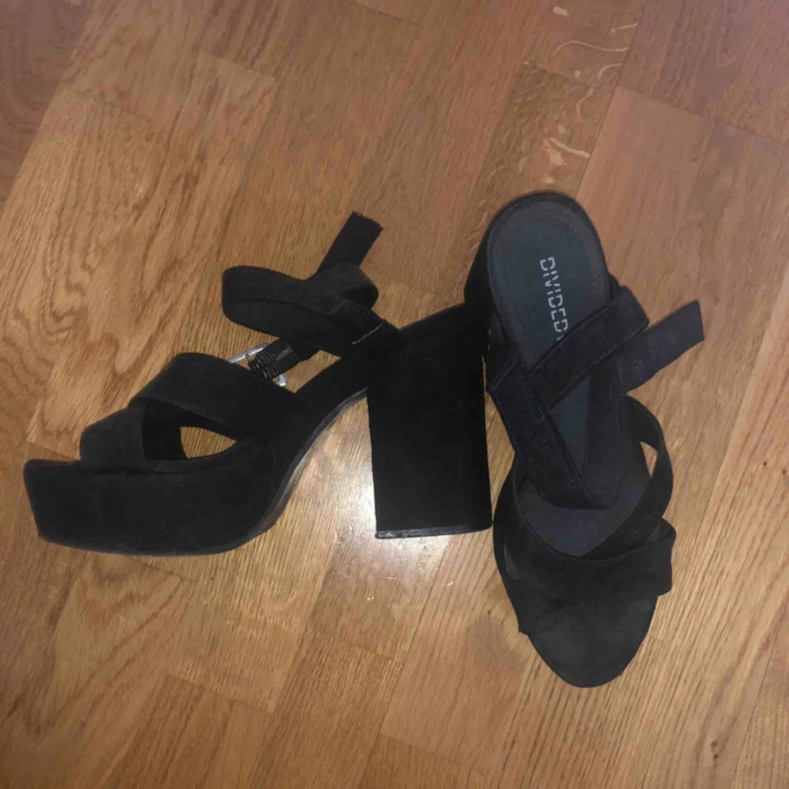 Svarta klackskor - 90