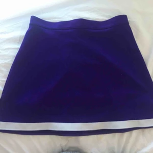  - Aldrig använd, cheerleader-inspirerad kjol
