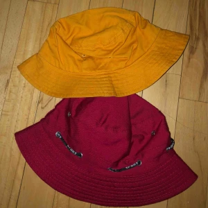  - BUCKET HATS 💛❤️💛❤️