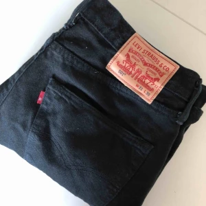  - Levis 501   Köpt för en månad sedan inte använt på grund av för små pris kan diskutera vi snabb affär 