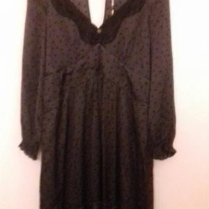 Odd molly klänning  - Aldrig använd. Prislapp kvar. 