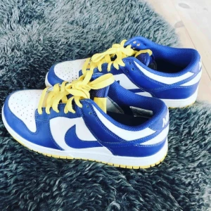  - Sjukt snygga Nike skor, använd 1 gång 😍 Frakt tillkommer  Swish finns 