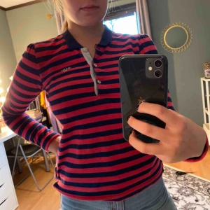  - Långärmad tröja från GANT i storlek XS.  Betalning sker via swish. Köparen står för frakten!