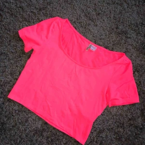  - Crop top från H&M