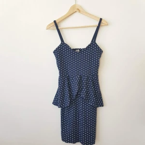  - 🌺Blue polka dress from Bikbok ❤️
