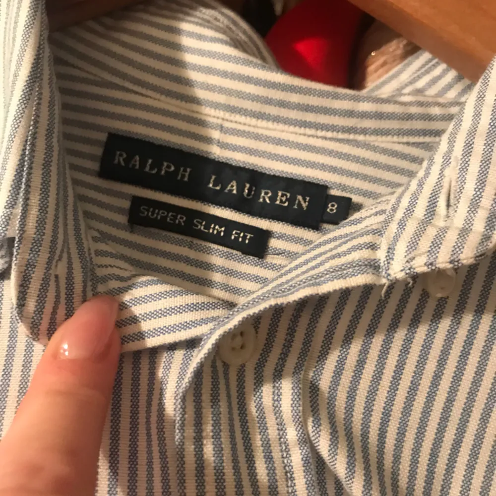 Ralph lauren super slim fit stl 8. (36-38) nyskick. Frakt ingår i priset. Skjortor.