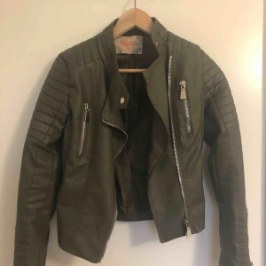  - Helt ny!! Endast provad säljer pga inte kommit till användning 