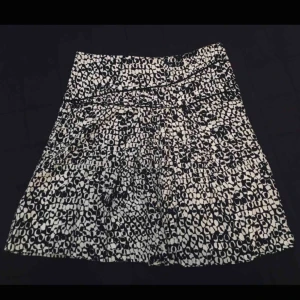  - Kjol i fint skick. 