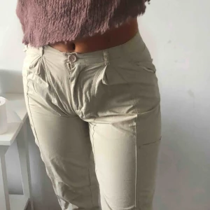  - Vintage Beiga linnebyxor  Kunden står för frakten själv 💖