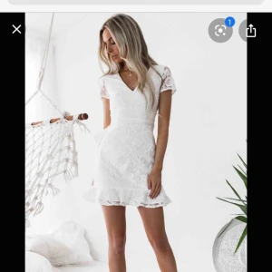  - Nypris: 700kr Helt oanvänd, packetering finns kvar Frakt ingår ej Strl: S (minsta)