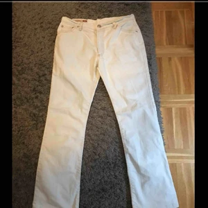  - Marlboro classics label jeans. Mycket bra skick