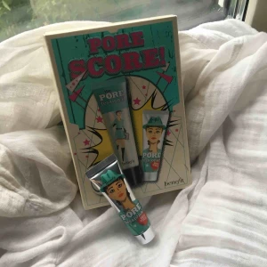  - Finish mattifying gel från Benefit🤩 använd max 2 gånger, så kanske 95% av innehållet kvar om inte mer. Pris kan diskuteras vid snabb affär, frakt tillkommer på 9 kr💖