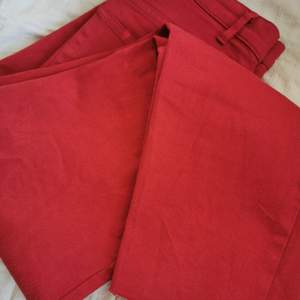 Röda jeans, ganska strechiga ❤️