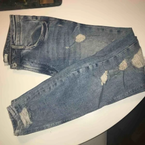  - Jeans ifrån Zara, använda en gång.