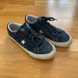  - Converse one star! Fina men använda. Frakt inkluderad 💙