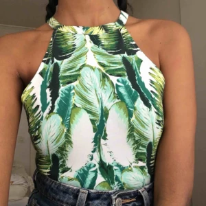 Topp - Kort topp. Super fin! ✨