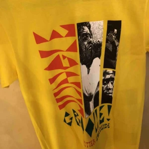  - Jätte fin Butter t-shirt, helt ny. Lappen finns kvar. Frakten ingår. 