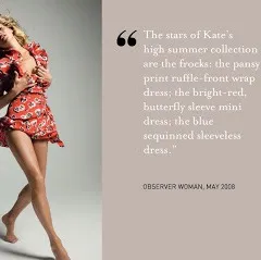 Sommarklänning från topshop i kollektion från Kate Moss. Kort klänning rosa/röd med blommor på. Passar S, omlott med snörning. Klänningar.
