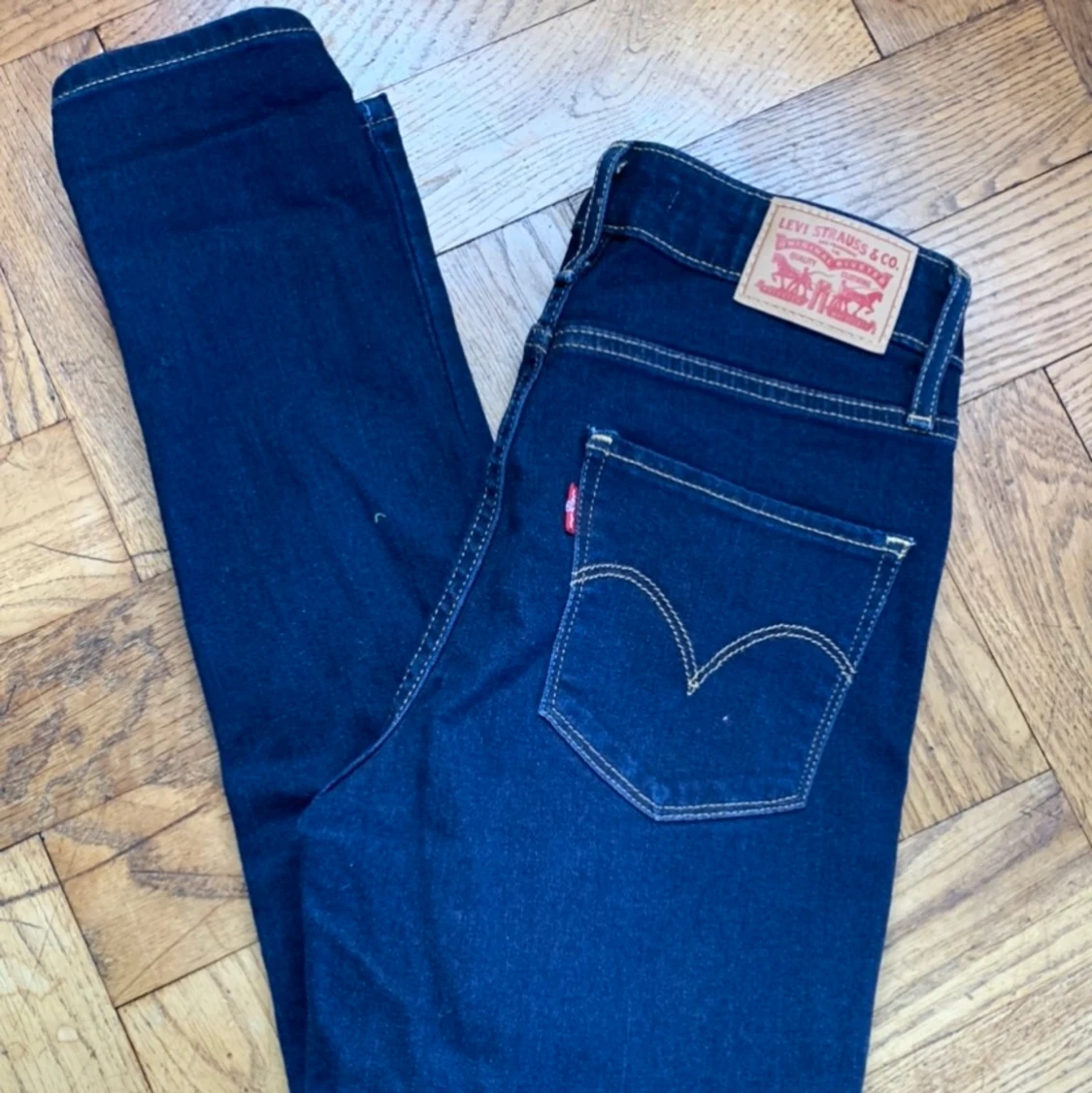 Skinny Levi’s jeans