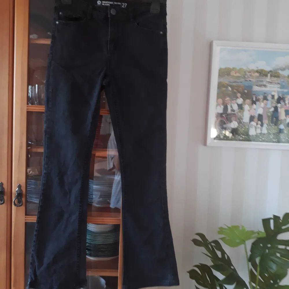 Svarta bot cut jeans from cubus. Sällan advänd.. Jeans & Byxor.