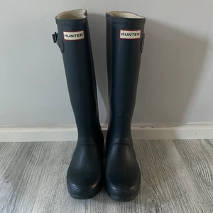 Hunters - Äkta Hunters i en mörkblå färg🥰🙂