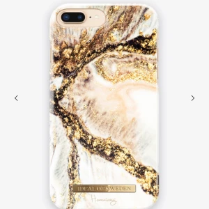 Mobilskal!! - Ideal of Sweden mobilskal passar iPhone 8 plus. Båda i bra skick! Säljer det första skalet för 180kr och det andra för 100kr ELLER köp båda för 200 kr! 