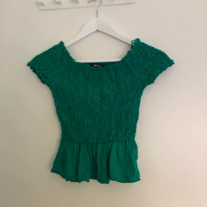 Grön topp från Gina Tricot - Grön sommartopp från Gina Tricot
