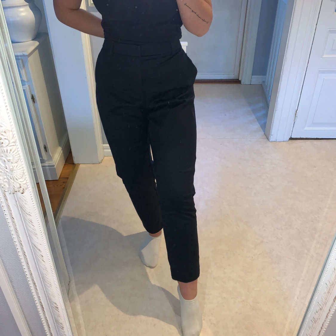 Helsvarta kostymbyxor i strl 42 - 90