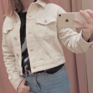  - Superfin manchesterjacka! se bild 2 för bättre bild på materialet!🤯