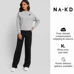  - Ett par supersnygga brallor säljes pga inte min stil längre. Nån nopp här och där men ingenting man ser💗 köpta nydligen så i bra kvalite!