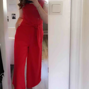  - Jumpsuit från vila i nyskick! Endast använda ett fåtal gånger. 😊